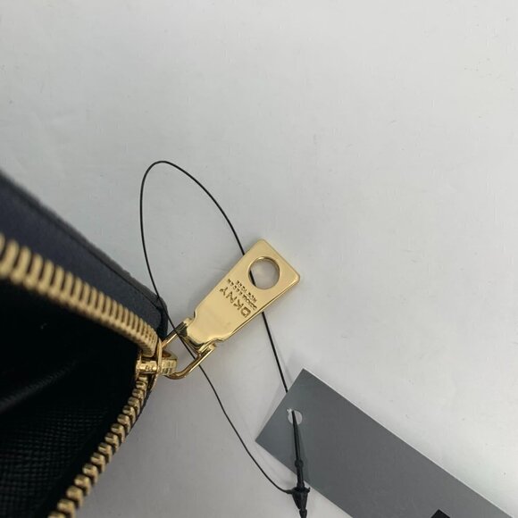 DKNY Donna Karan Lizard Leather Navy Blue Zipp Continental Wallet logo gold new - Picture 4 of 5